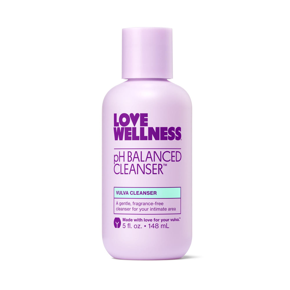 Love Wellness limpiador equilibrante pH en botella, cuidado suave para zonas íntimas.