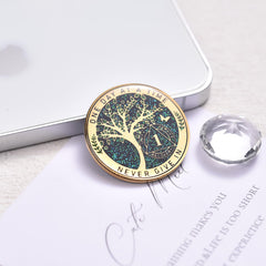 LParkin moneda guardada en bolsillo para recuerdo diario