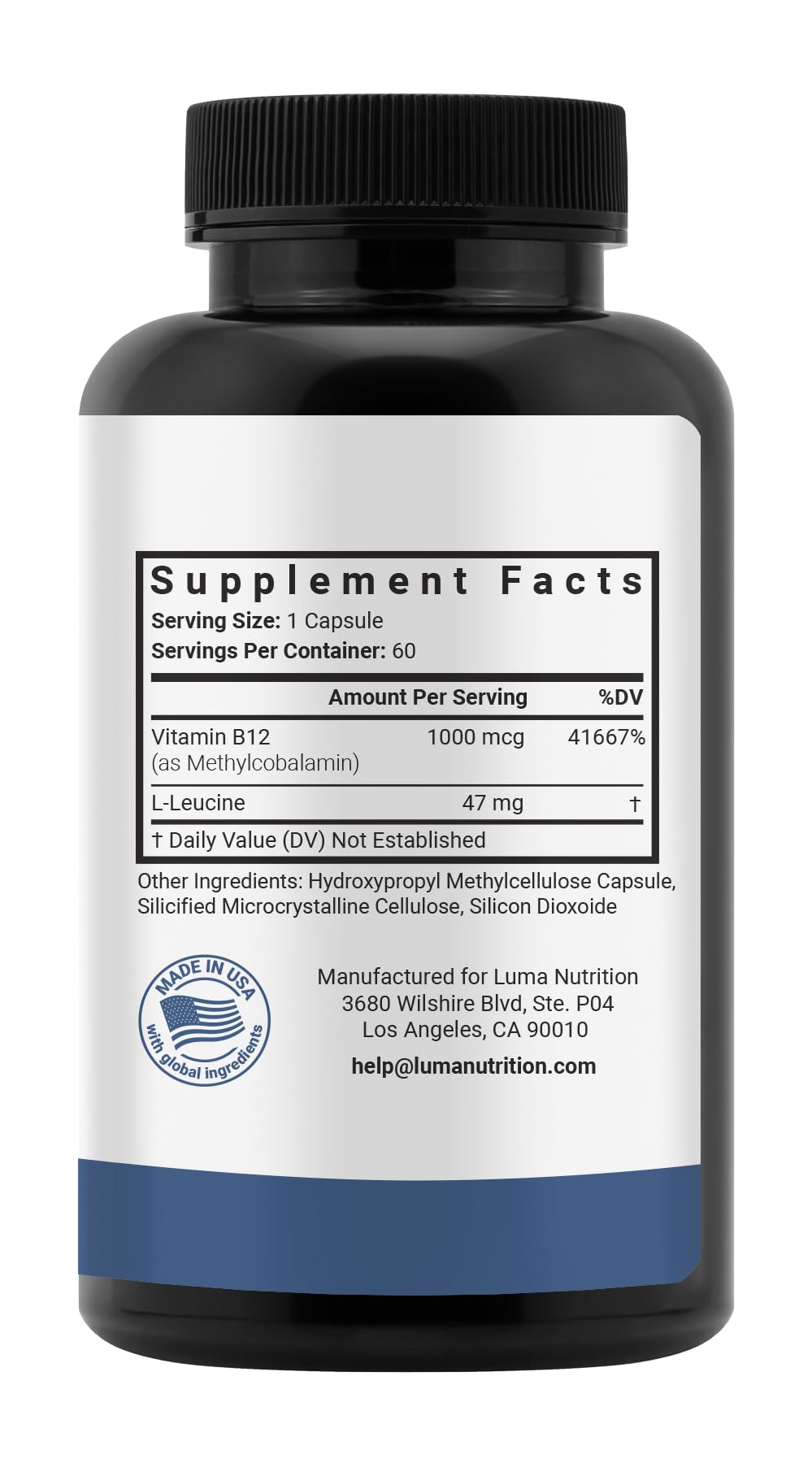 Persona tomando cápsula Luma Nutrition para energía y rutina