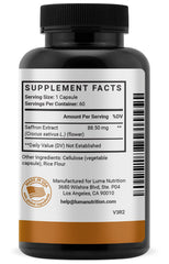 Luma Nutrition botella junto a plantas para imagen de bienestar natural