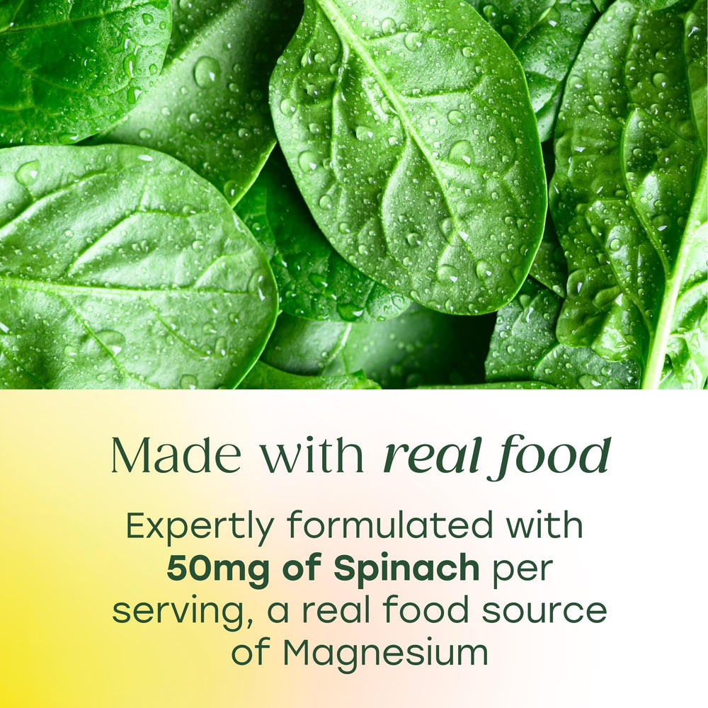 Detalle de espinaca como ingrediente real en MegaFood que apoya el origen vegetal