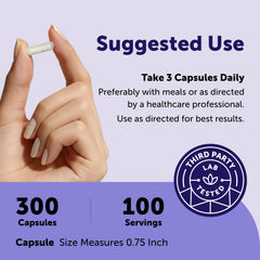 Micro Ingredients cápsula junto a una moneda para comparar escala del tamaño
