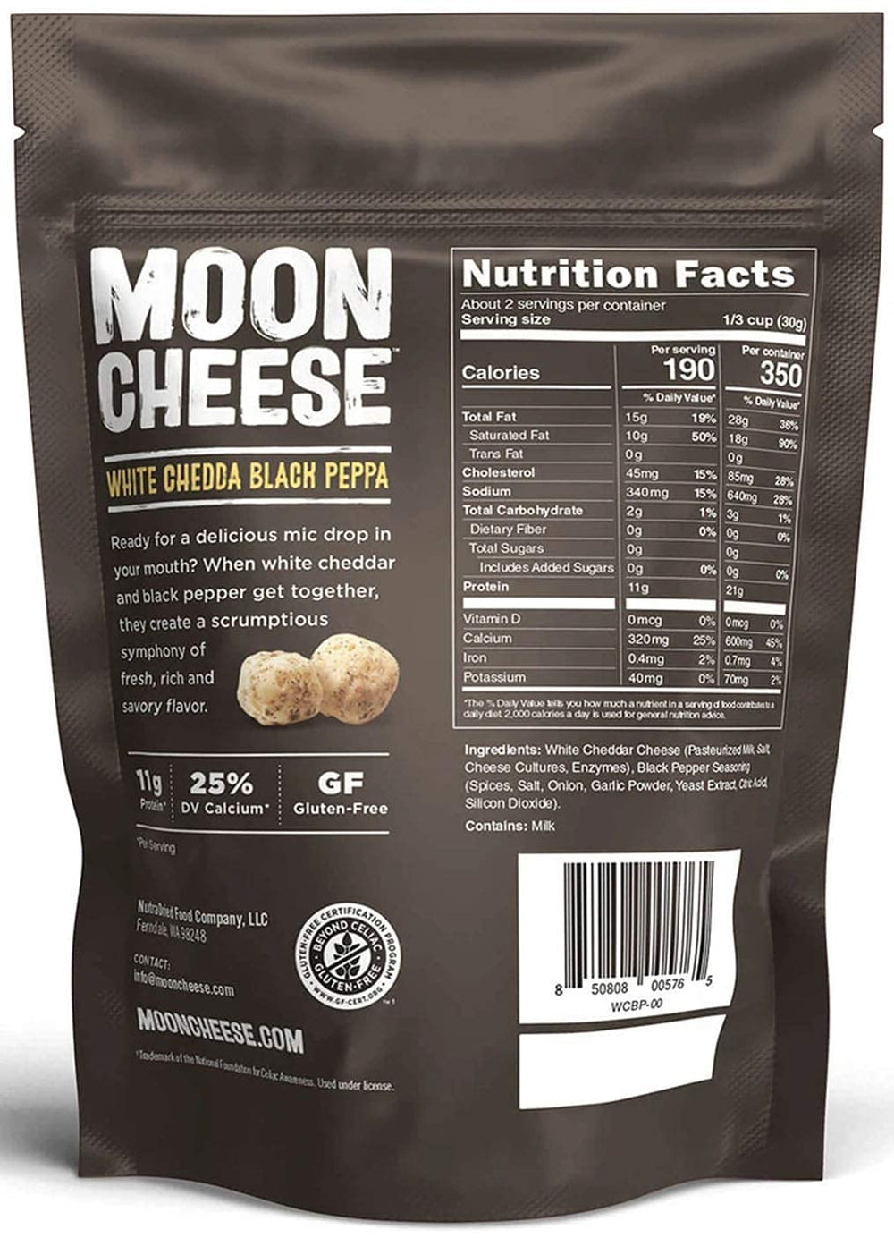 Moon Cheese contenido del paquete abierto con bocados crujientes visibles