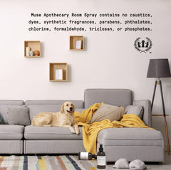 Muse Apothecary primer plano de etiqueta que muestra ingredientes y certificaciones