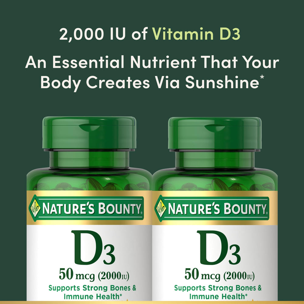 Nature's Bounty cápsula de Vitamina D3 en mano para demostrar facilidad de ingestión
