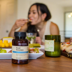 Nature's Sunshine ingredientes naturales presentados, sugiere pureza