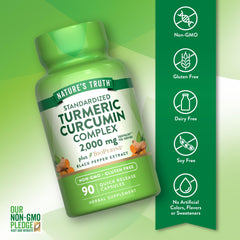 Nature's Truth polvo de cúrcuma en detalle, textura fina y color intenso
