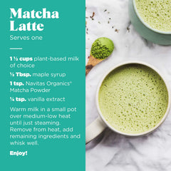 Navitas Organics matcha latte cremoso servido en vaso aportando energía