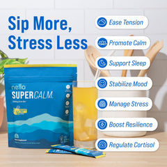 Disposición de polvo Nello Supercalm en la mano mostrando textura fina y mezcla uniforme