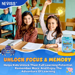 NEVISS gomitas en mesa de estudio evocando apoyo en horas de tarea