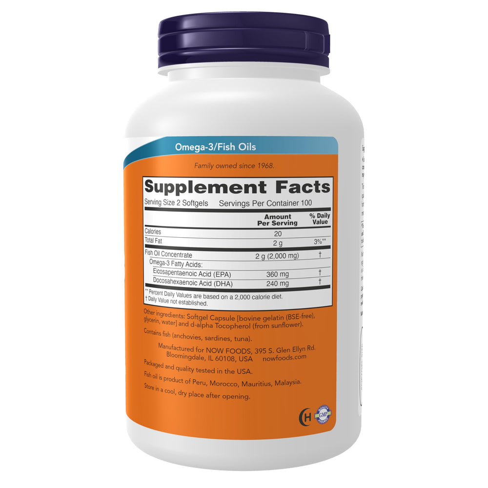 NOW Foods cápsula blanda en primer plano mostrando textura y fácil ingestión