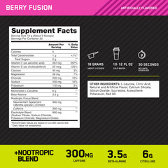 Optimum Nutrition Amped servido en vaso tras batir, ilustrando facilidad de disolución y energía