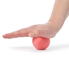 OPTP Super Pinky Ball etiqueta y material mostrando densidad moderada y durabilidad