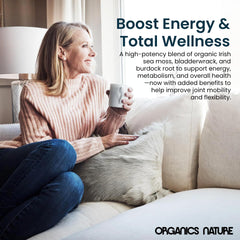 ORGANICS NATURE persona tomando cápsulas con agua, soporte diario
