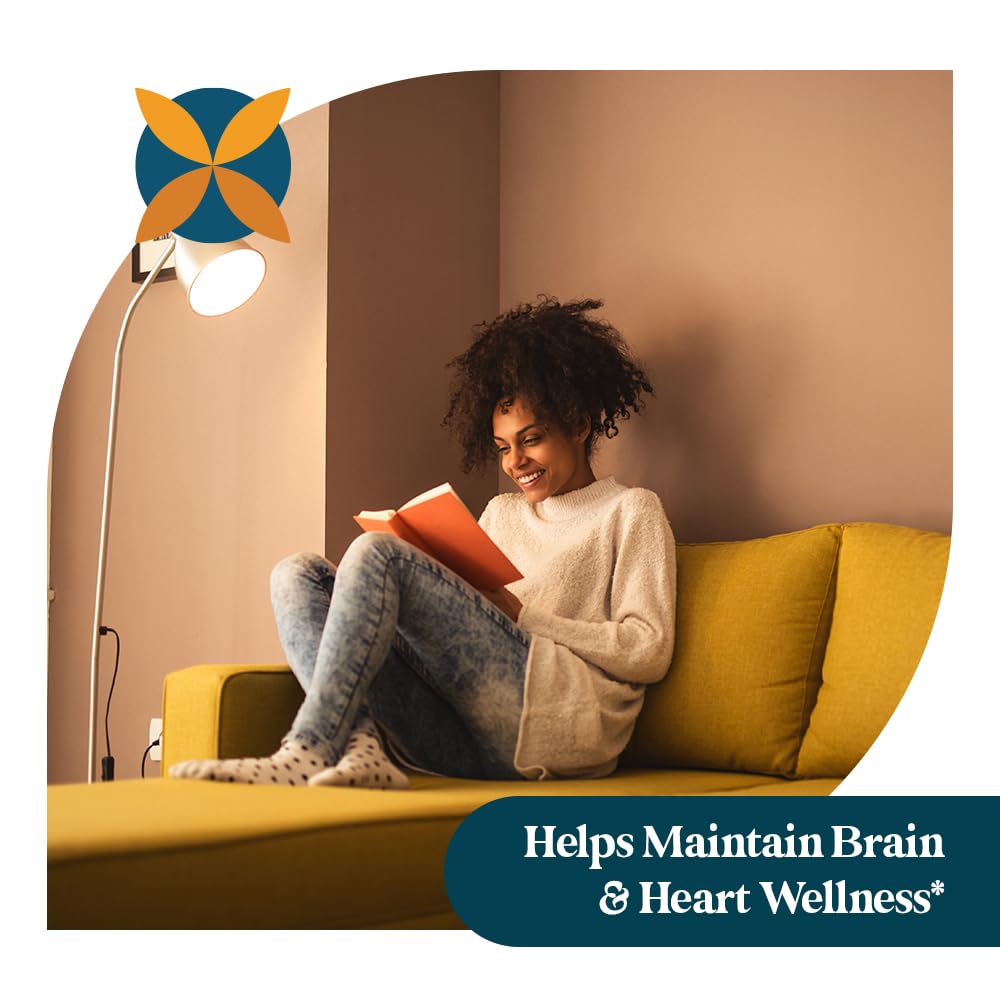 Pattern Wellness cápsula en mano para demostrar tamaño y facilidad