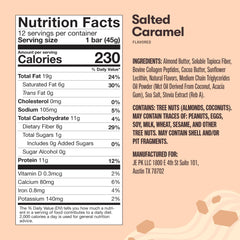 Perfect Keto Bar junto a una botella de agua en escritorio, opción práctica para energía entre comidas