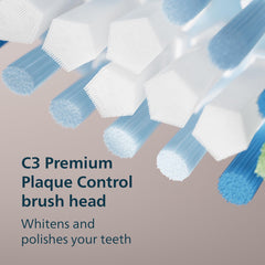 Philips Sonicare 6500 en uso en baño demostrando limpieza cómoda y controlada