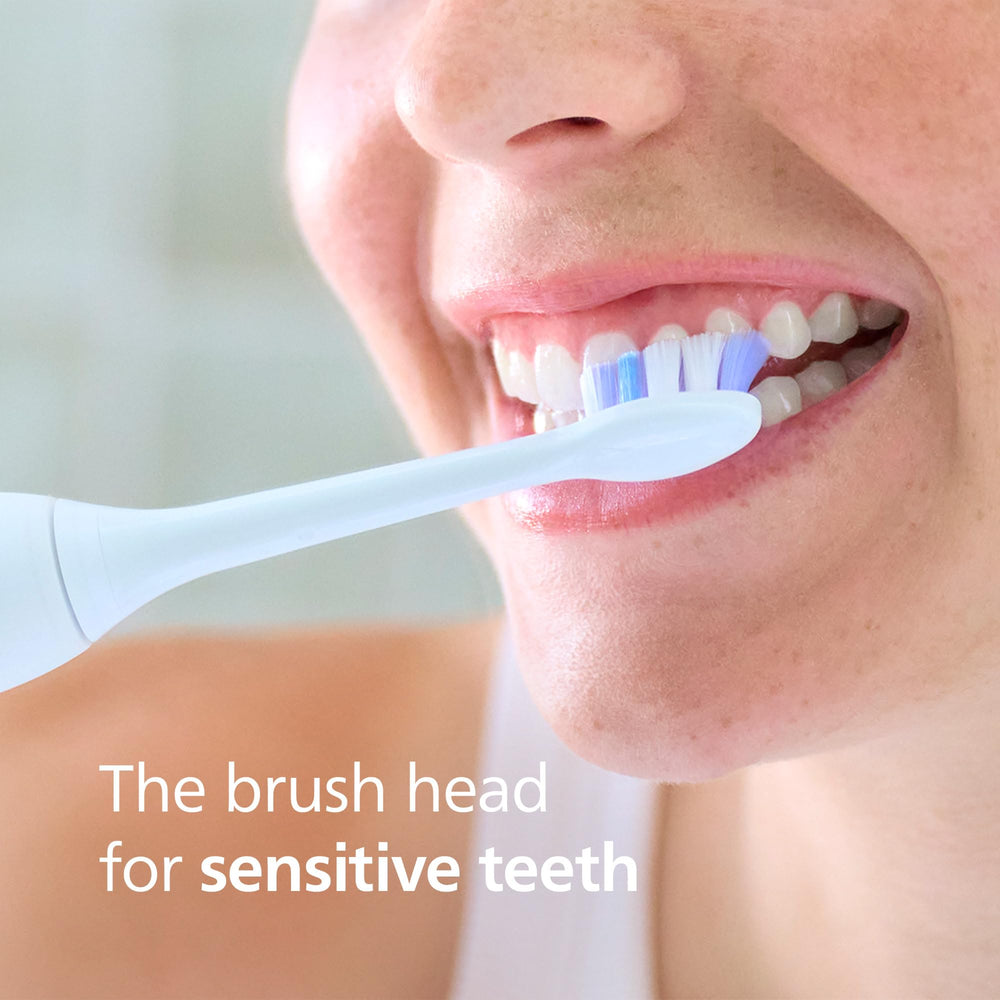 Philips Sonicare primer plano de las microcerdas ultrafinas, protege encías