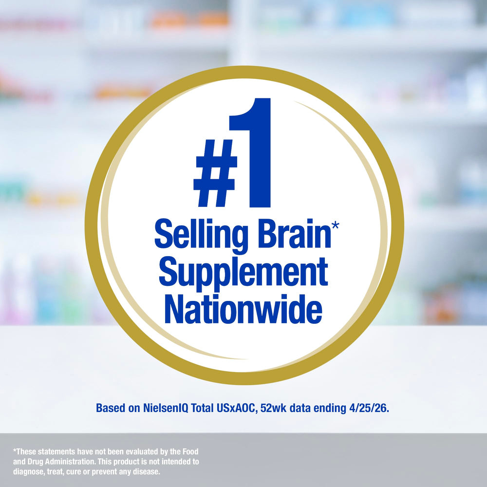 Prevagen frasco junto a un vaso en mesa matutina sugiere integración en la rutina diaria