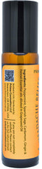 PRIME NATURAL frasco de 10 ml en mano para comparación de tamaño y portabilidad