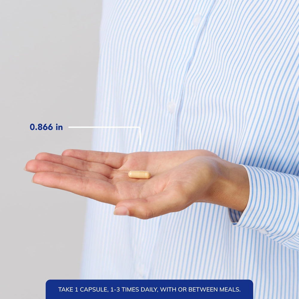 Pure Encapsulations cápsula tomada con agua destacando facilidad de consumo