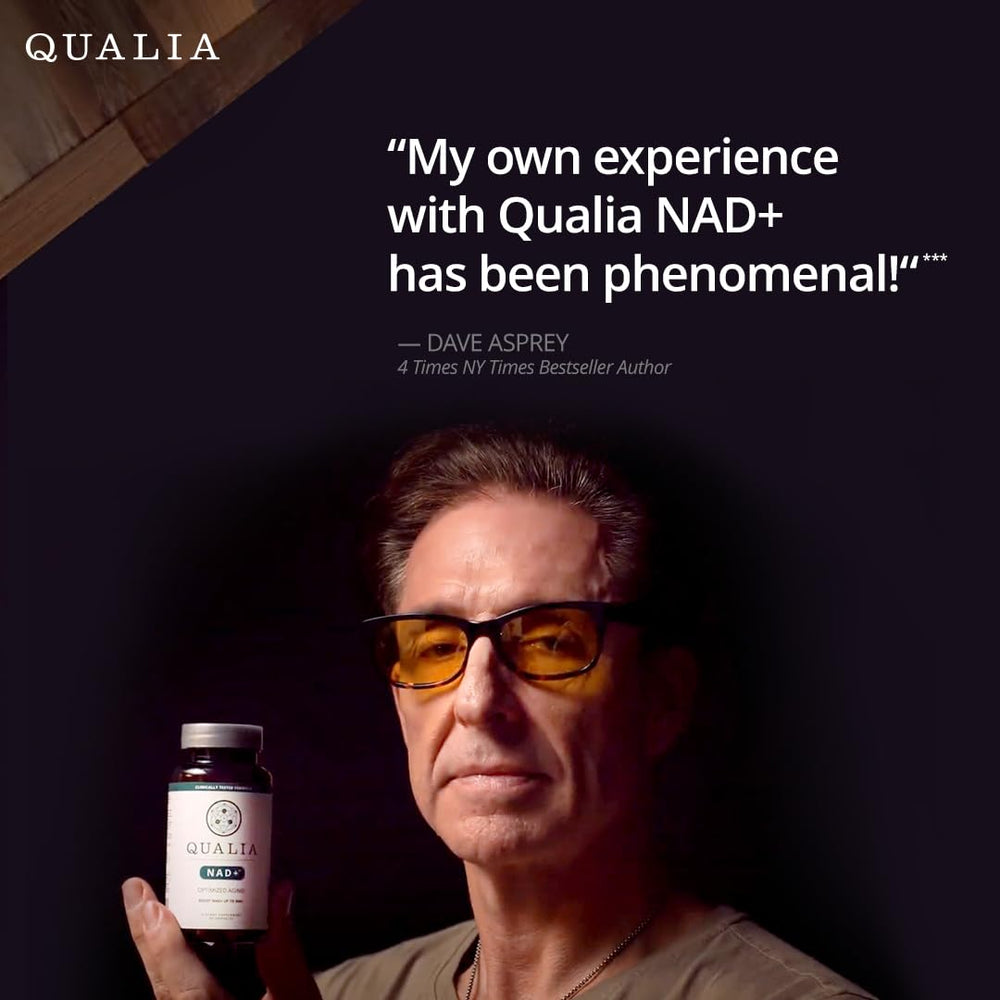 QUALIA LIFE SCIENCES persona tomando cápsula para mejorar energía diaria