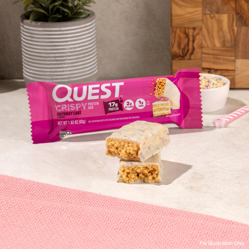 Quest barrita en mano para comparar tamaño y facilitar consumo portátil
