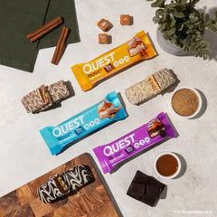 Quest Stacks barra dentro de mochila como snack portátil y práctico