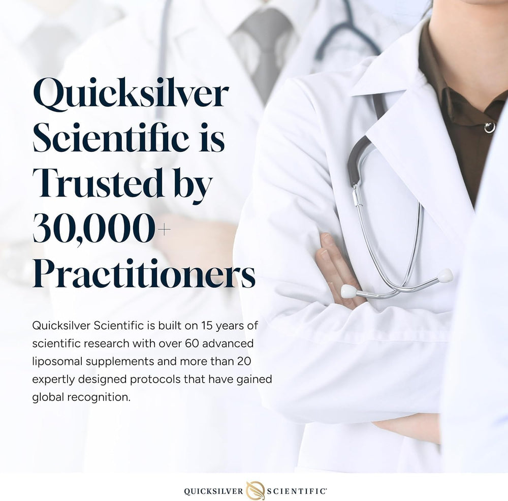 Quicksilver Scientific ampolla al lado de moneda para comparar tamaño portátil