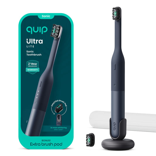 Quip cepillo Ultra Lite Sonic frontal color ash black con diseño delgado y elegante
