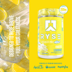 RYSE Up Supplements preparación en gimnasio mezclando scoop para energía sostenida