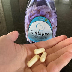 Sanar Naturals cápsulas junto a desayuno, integración en rutina matutina