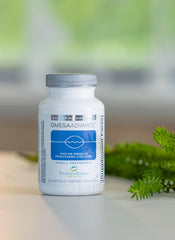 ScienceBased Health botella abierta con cápsulas, sugiere toma diaria sencilla