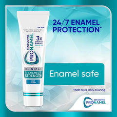 SENSODYNE PRONAMEL aplicada en cepillo dental que muestra fácil uso diario