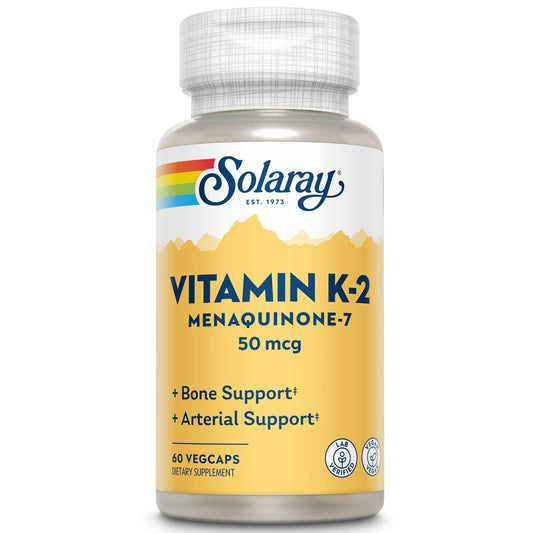 SOLARAY K-2 MK-7 cápsulas: envase visible para uso diario en una rutina de nutrientes.