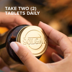 Solgar B-Complejo presente en caja, lectura rápida de beneficios para el bienestar