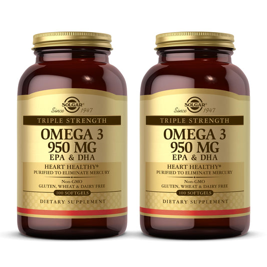 Solgar Omega 3 Triple Fuerza 950 mg, botella con cápsulas suaves para articulaciones y piel.