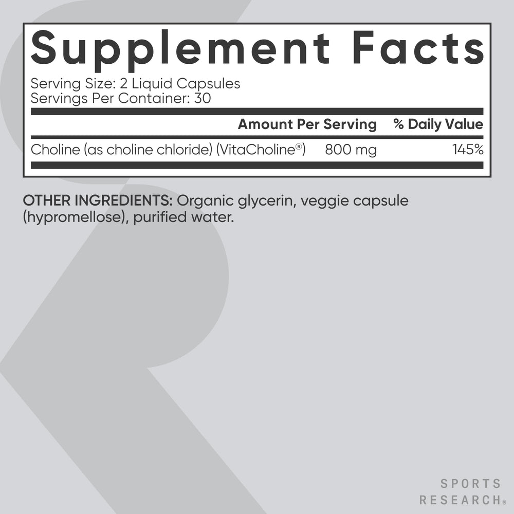 Sports Research persona sosteniendo la porción recomendada con comida