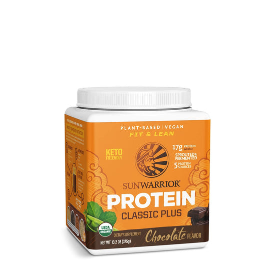 Sunwarrior Proteína Vegetal Chocolate en batido cremoso para energía diaria.