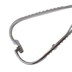 SURGICAL ONLINE pinza Mathieu junto a regla mostrando escala y 5.5 pulgadas