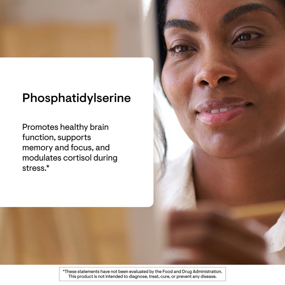 THORNE Fosfatidilserina: cápsulas en manos para la toma diaria