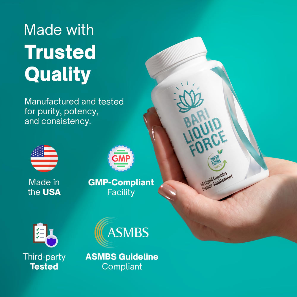 Universal Body Labs persona tomando cápsula en desayuno, ayuda a crear rutina diaria