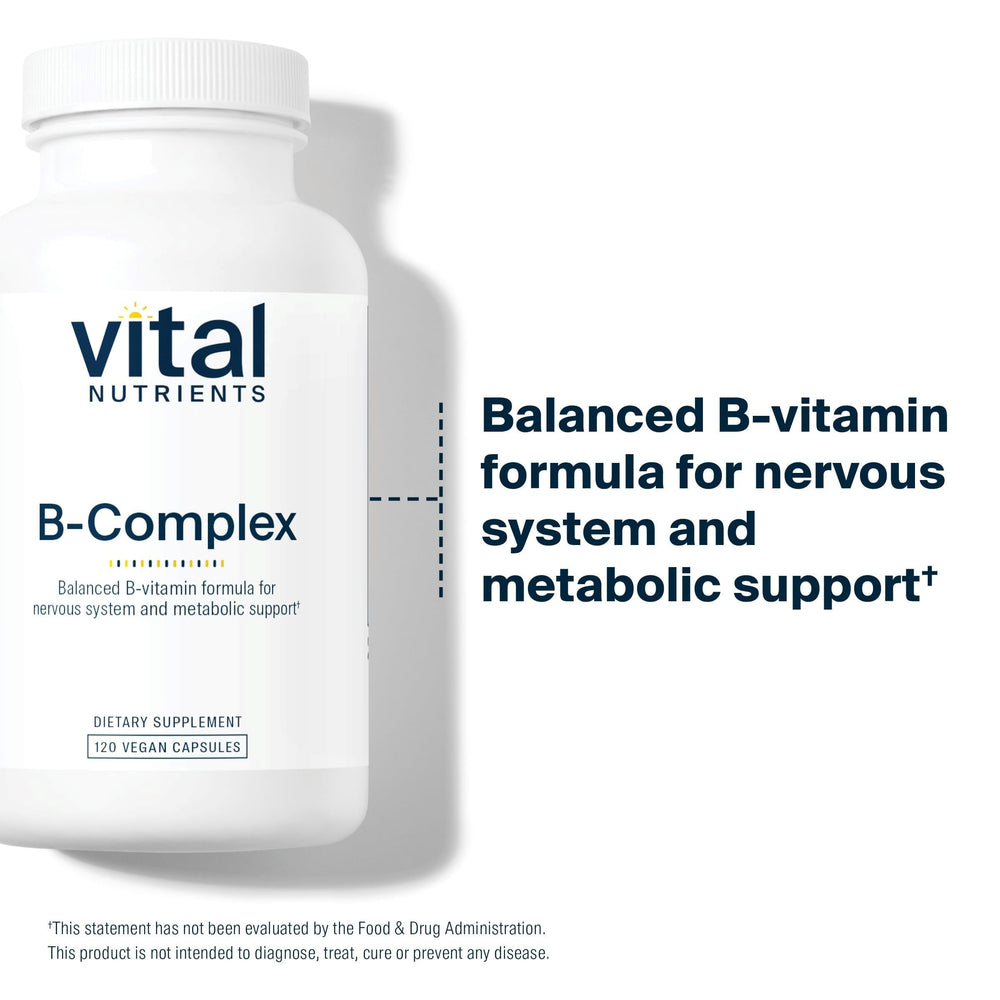 Vital Nutrients cápsula en mano para comparar tamaño y facilidad de toma