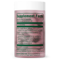Vital Source Nutrition cápsula junto a mano para mostrar tamaño y facilidad de uso