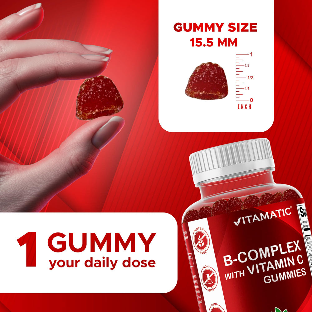 Vitamatic gomita en mano mostrando tamaño portátil y conveniencia