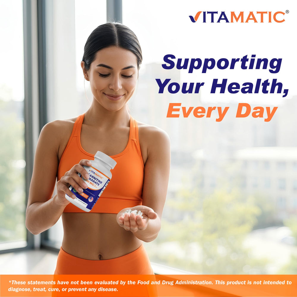 Vitamatic cápsula sobre mano para apreciar tamaño y facilidad