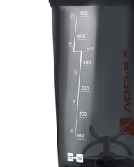 VOLTRX en uso en gimnasio mezclando proteína rápidamente y silenciosamente