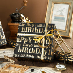 WRAPAHOLIC detalle de las letras doradas foil que realzan cualquier paquete