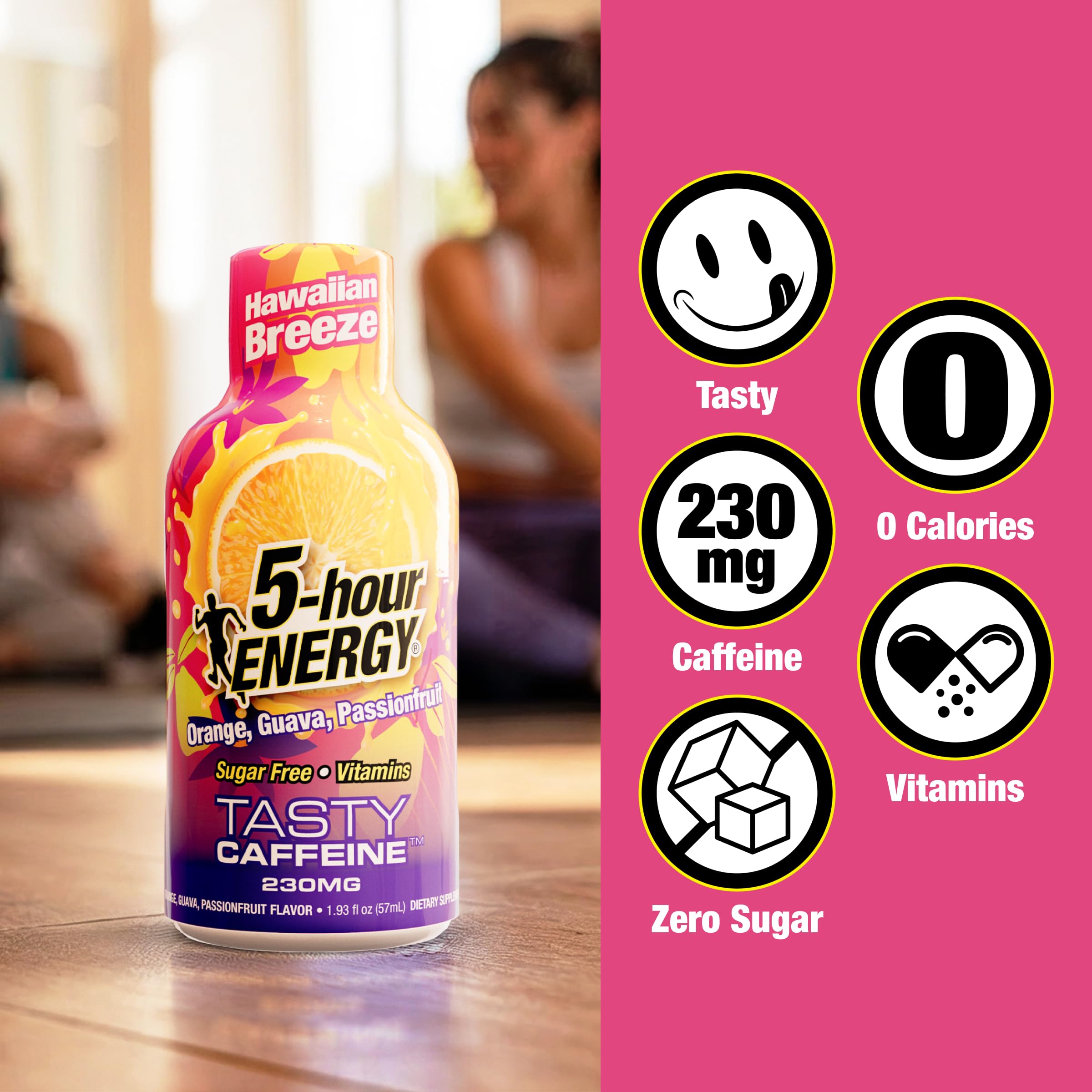 5-hour ENERGY junto a equipo de gimnasio como impulso antes del entrenamiento