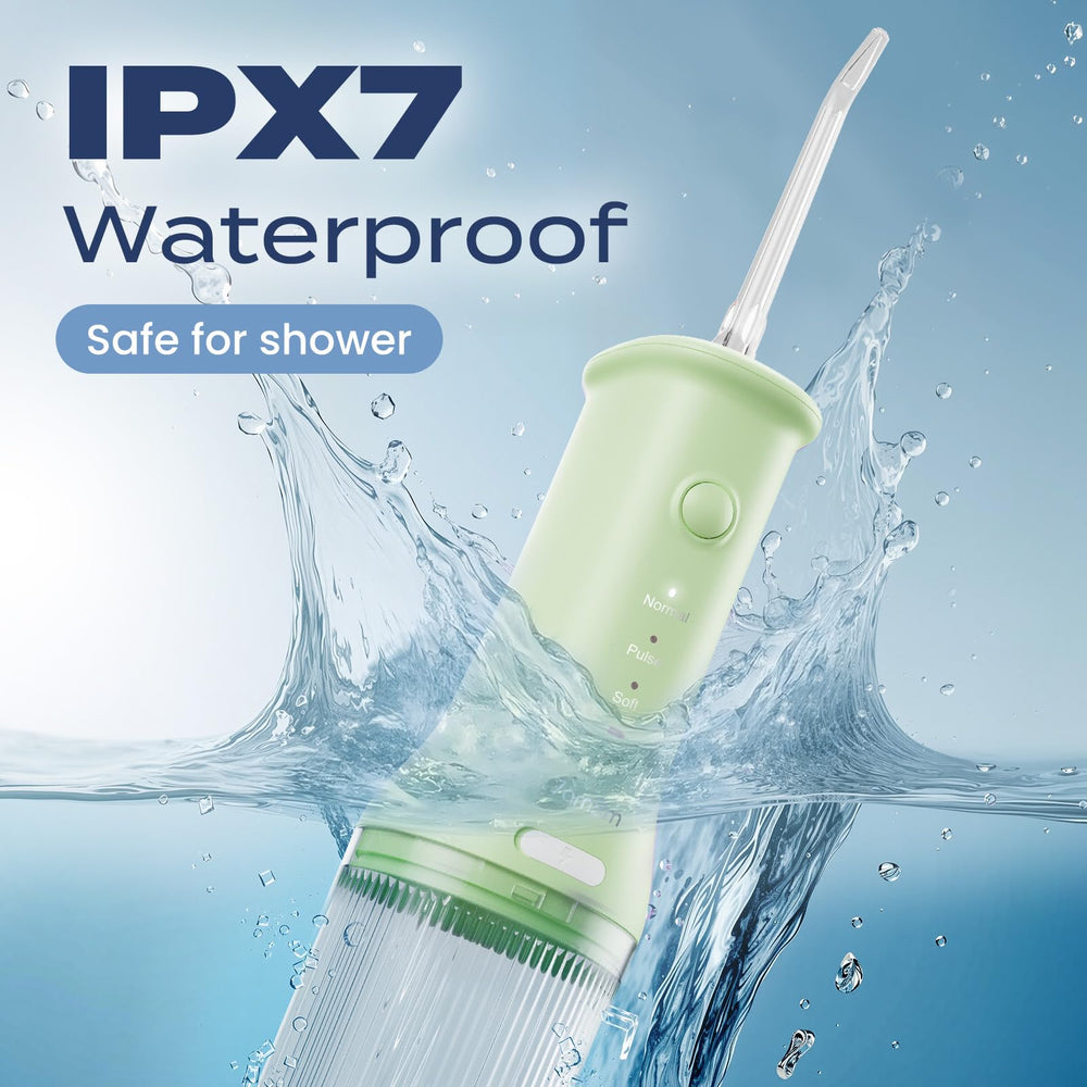 7AM2M irrigador en uso en baño, muestra practicidad y resistencia al agua IPX7